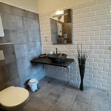 Nocleg ze śniadaniem Ringlodge 3*